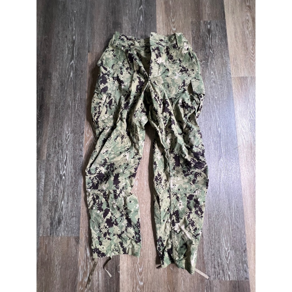 US Navy NWU Type III Trousers Mens 33 Short Green AOR2 Digital Camo Cargo Pants